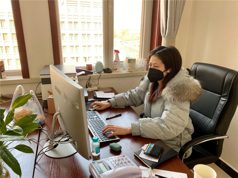 让党旗飘扬在战斗一线 AK官方网站_AK（中国）
疫情防控复工复产侧记（三）